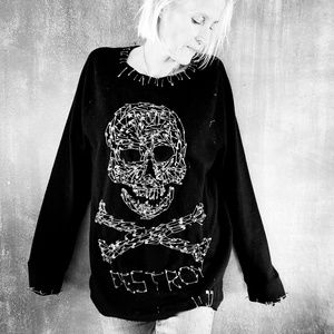 DESTROY Safety Pin Top